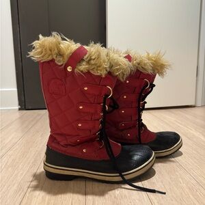 SOREL Red Quilted Fur-Lined Winter Boots